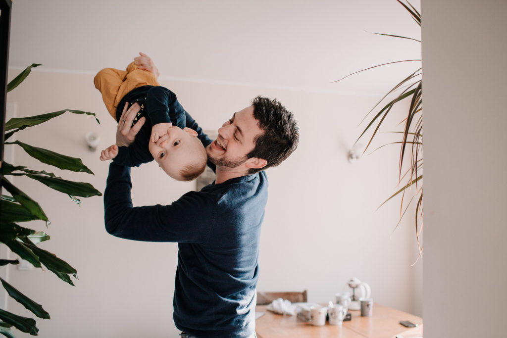 Séance famille et enfance en Ardèche dans la région Rhône Alpes Auvergne