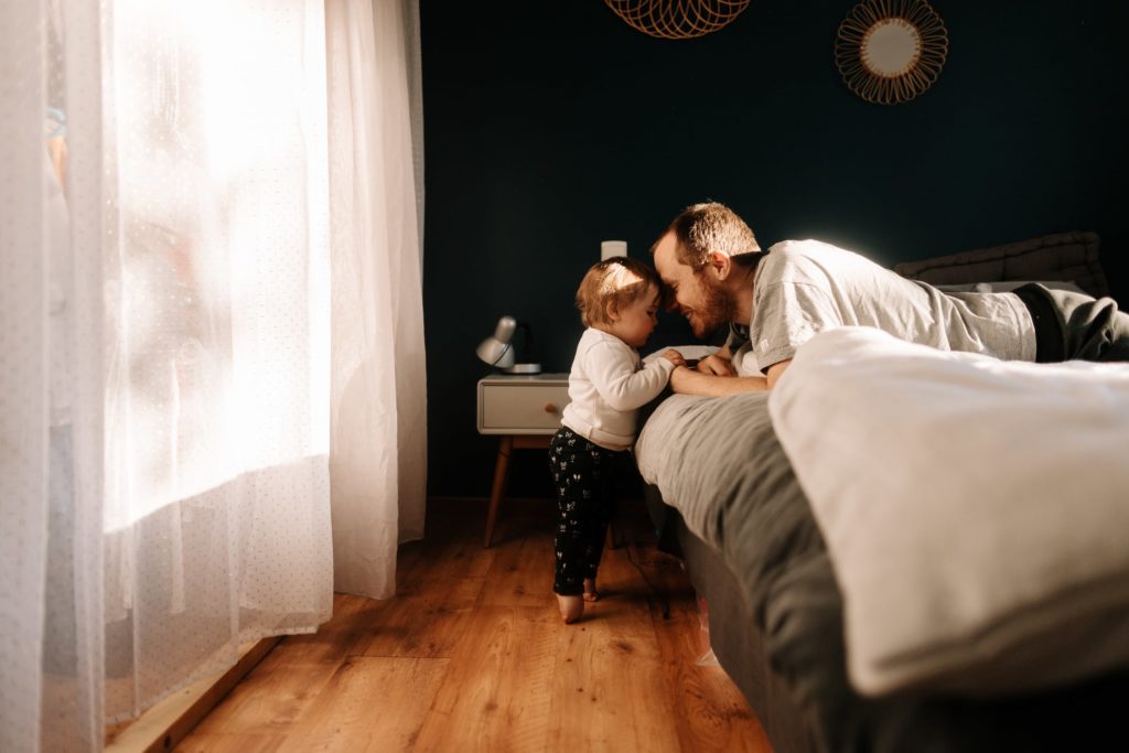 Photos de famille en Ardèche par Angelique Blaise photographe de famille