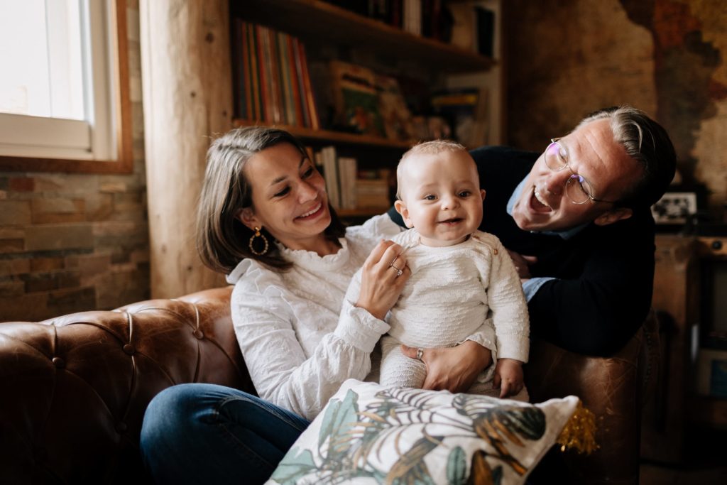 Séance famille à Dieulefit en drome par Angélique Blaise photographe de famille