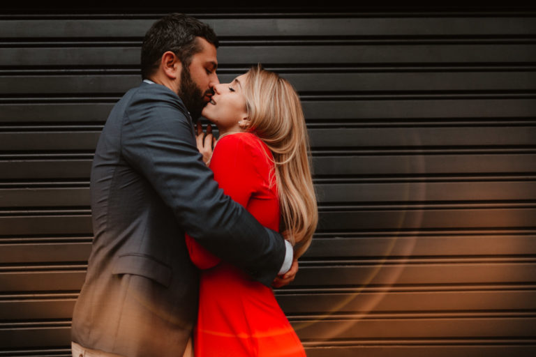 Séance couple à Montmartre par Angélique Blaise Photographe